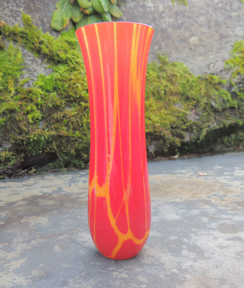 Thumbnail: Yellow veined red vase