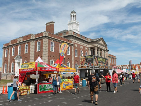 image of independence square SantaCaliGon Days Vendors