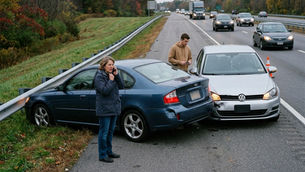 After a minor highway accident — What to Do (No Injuries)