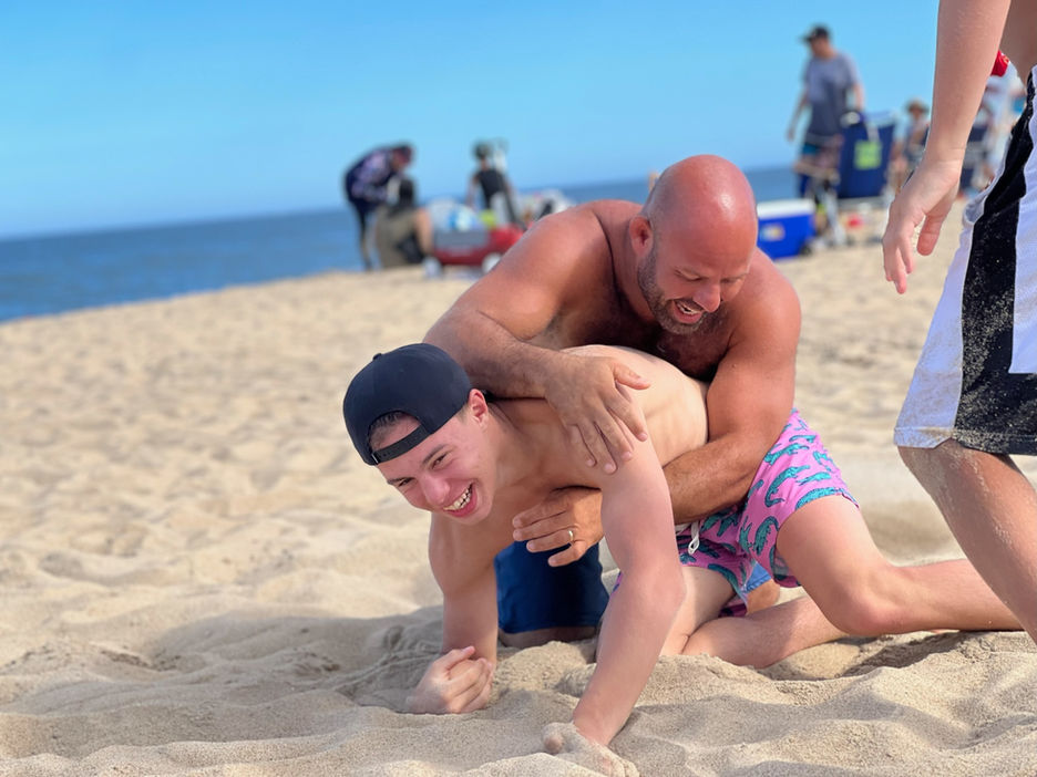 BJJ sand training; jiu-jitsu photos; fun BJJ drills; brazilian jiu-jitsu beach workout; jiu-jitsu grappling in the sand