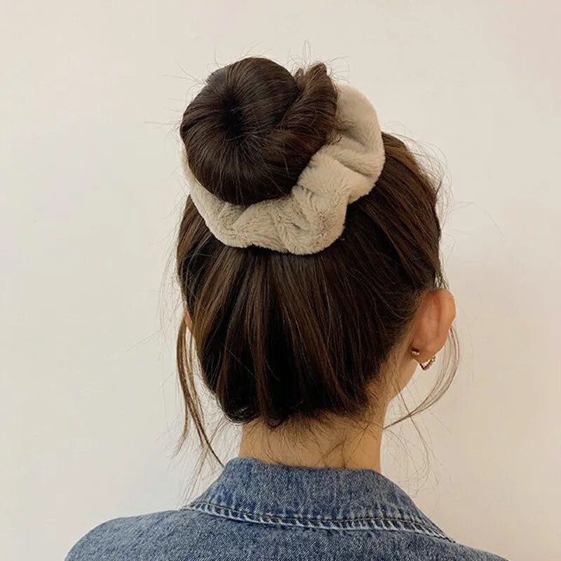 Thumbnail: Winter Warm Soft Hair Scrunchies 