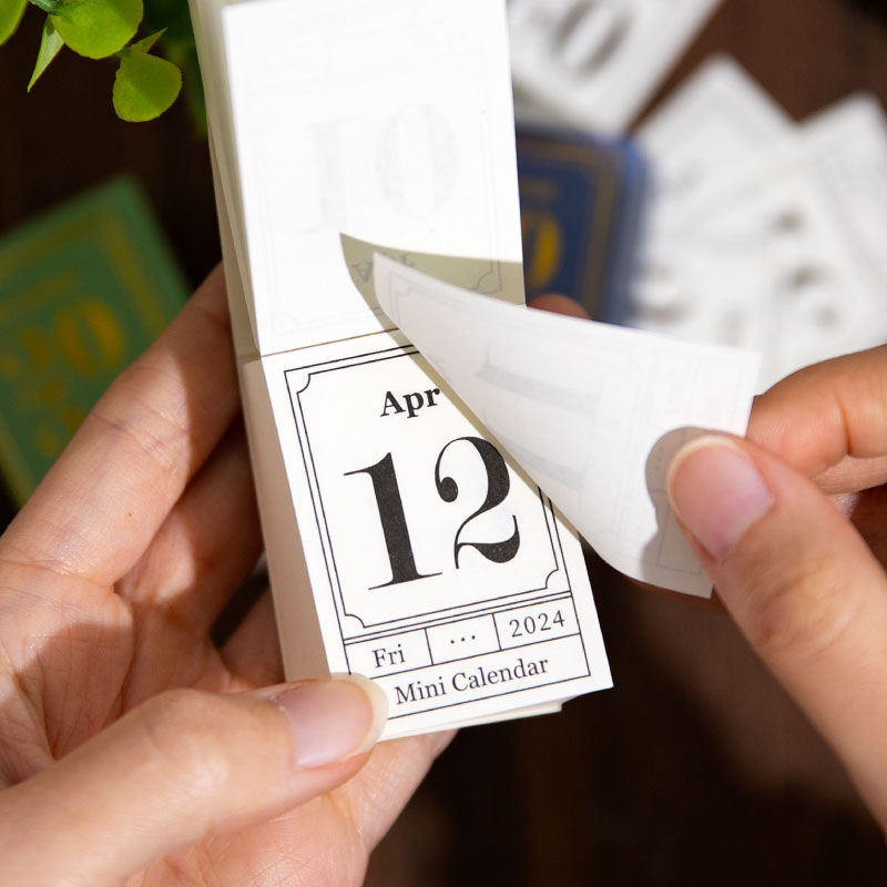 Thumbnail: 365 days Mini Desktop Calendar