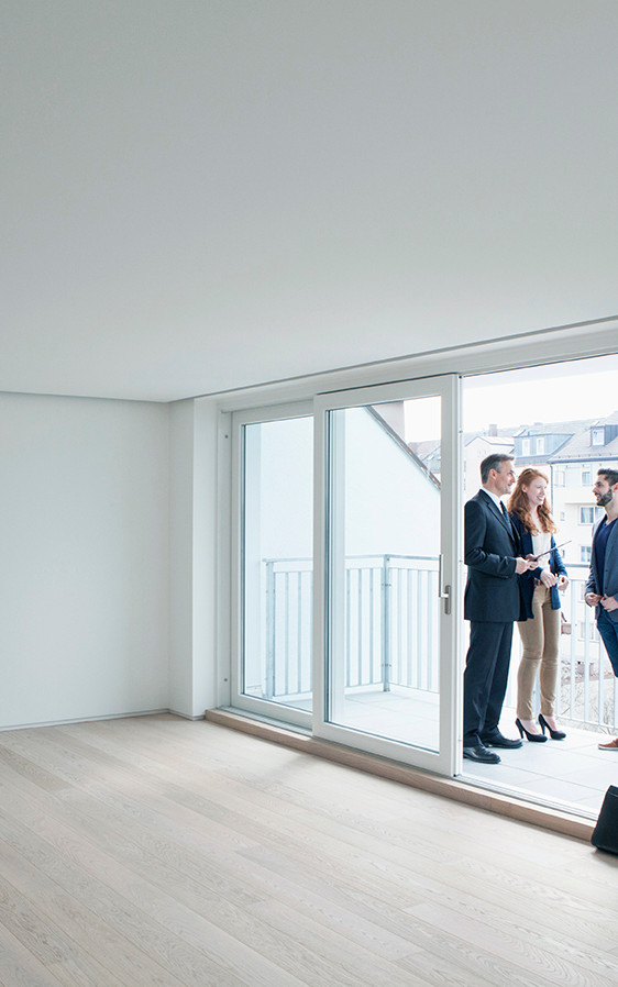 Showing an Apartment