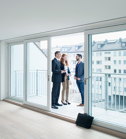 Showing an Apartment