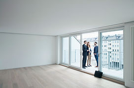 Showing an Apartment