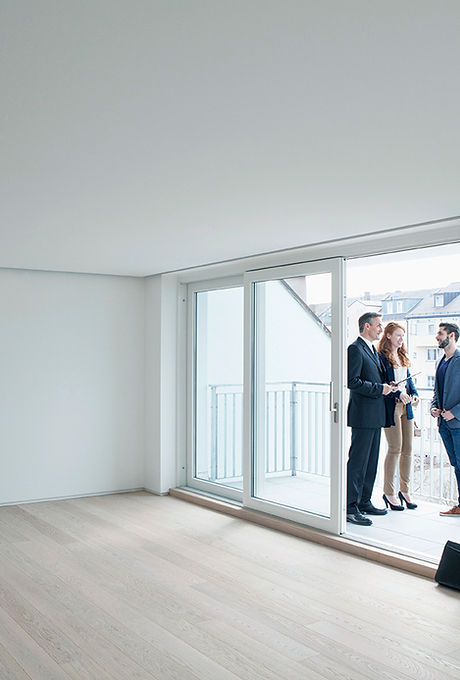 Showing an Apartment