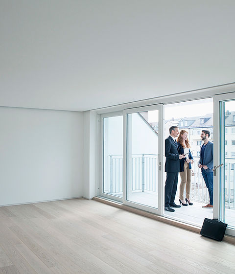 Showing an Apartment