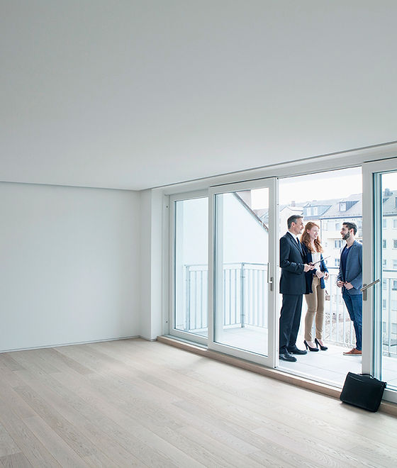 Showing an Apartment