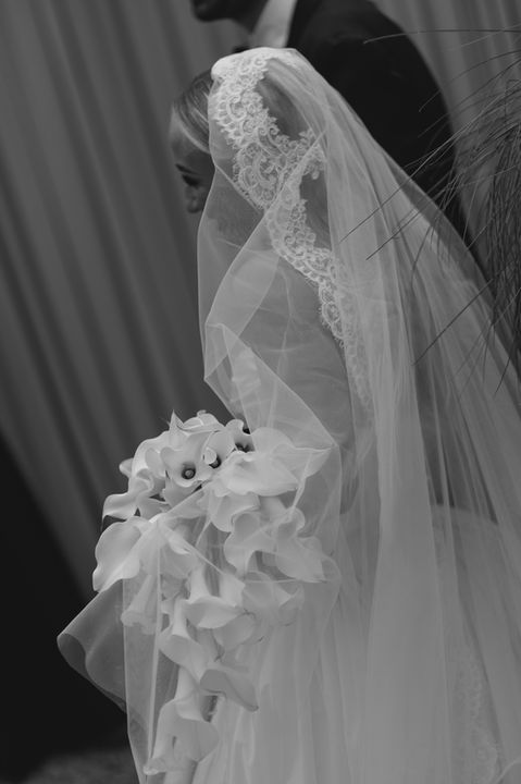 sydney-bridal-hair-stylist-soft-glam-waves-with-veil