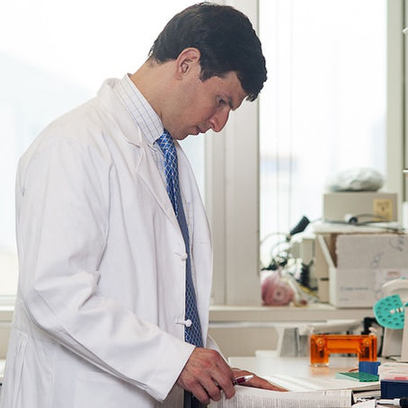 Doctor Cures His Own Diagnosis 