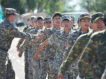 Казахстан меняет порядок призыва в армию