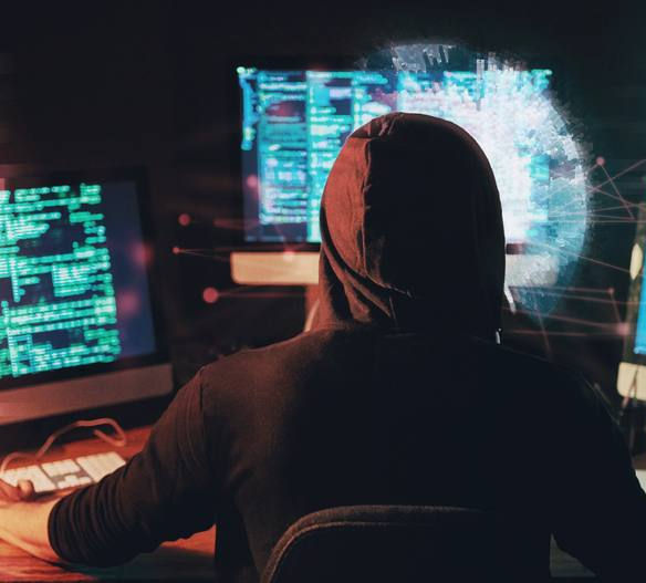 SMS-бластер, фишинг и deepfake: как в Казахстане крадут деньги через смартфон