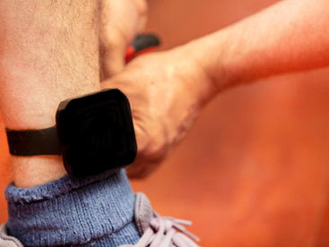 В Казахстане сажать стали реже, а применять электронные браслеты – чаще