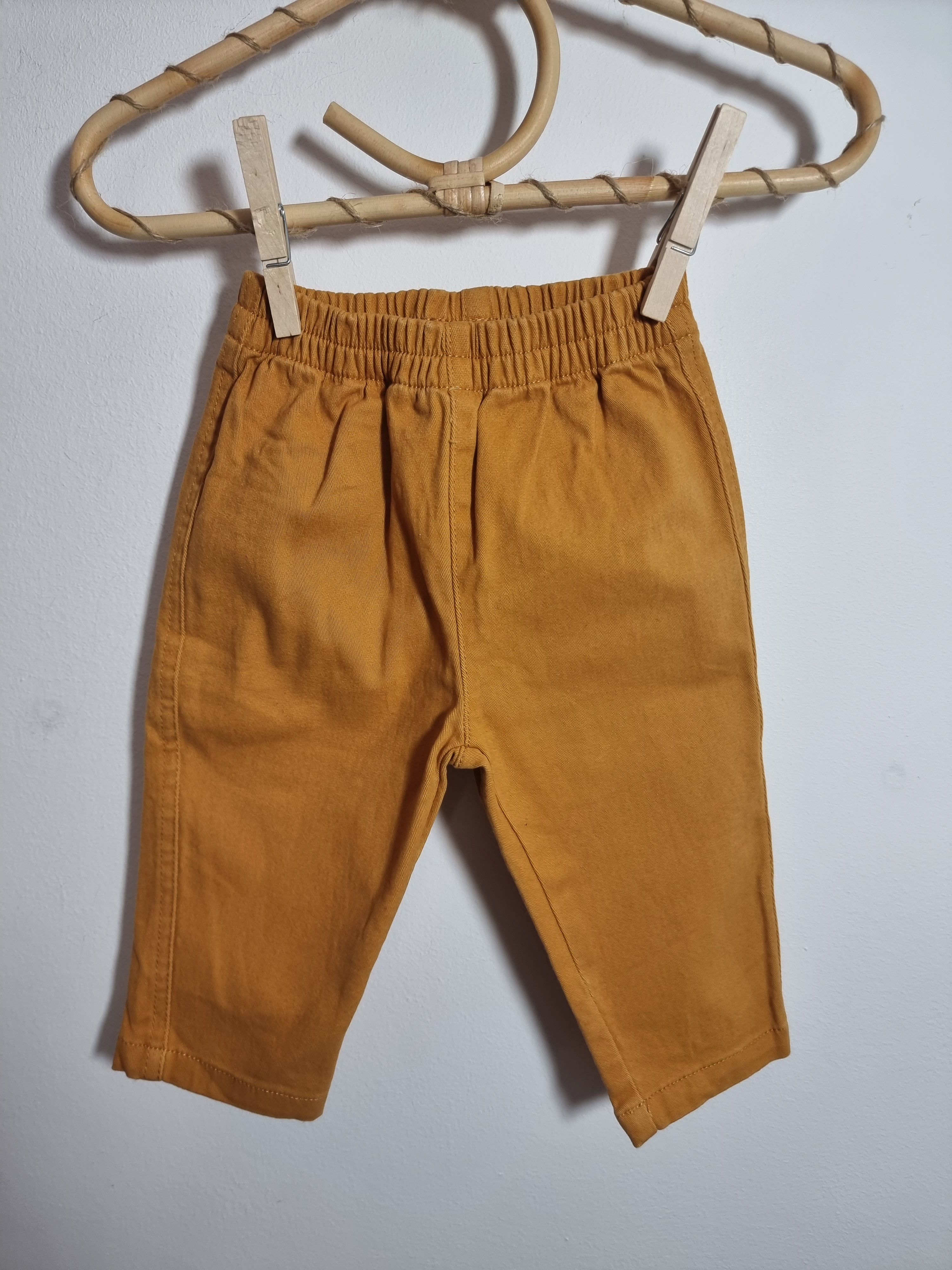 Pantalon - Sans marque - 6 mois.