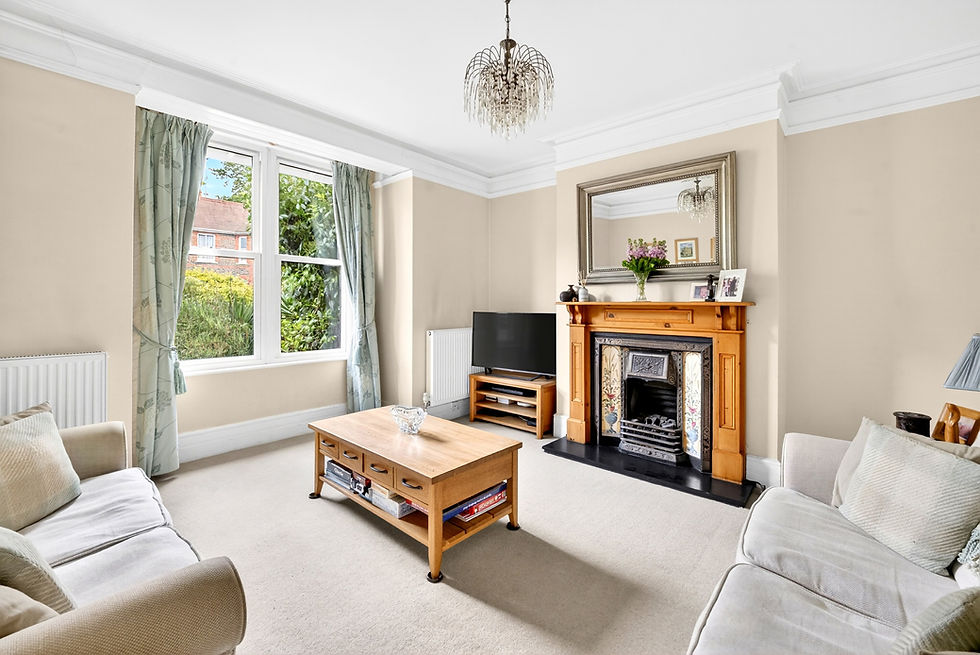 Reception For Sale 4 Bedroom House with Garden Stangrove Road Edenbridge TN8 