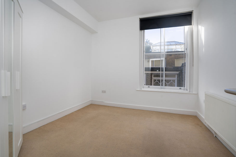 Bedroom To let 1 Bedroom Flat, Highgate Road, Kentish Town, Camden, London, NW5 