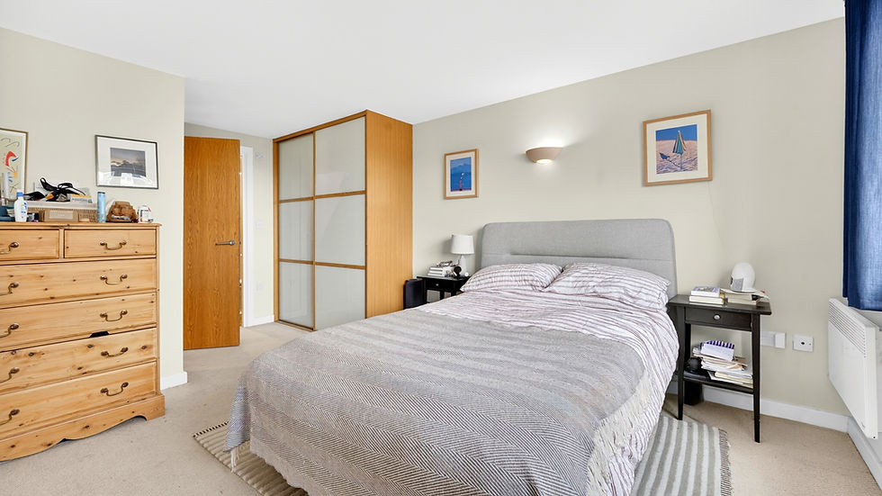Bedroom Room To Let 2 Bedroom Flat, 8 Southgate Road, Islington, London, N1