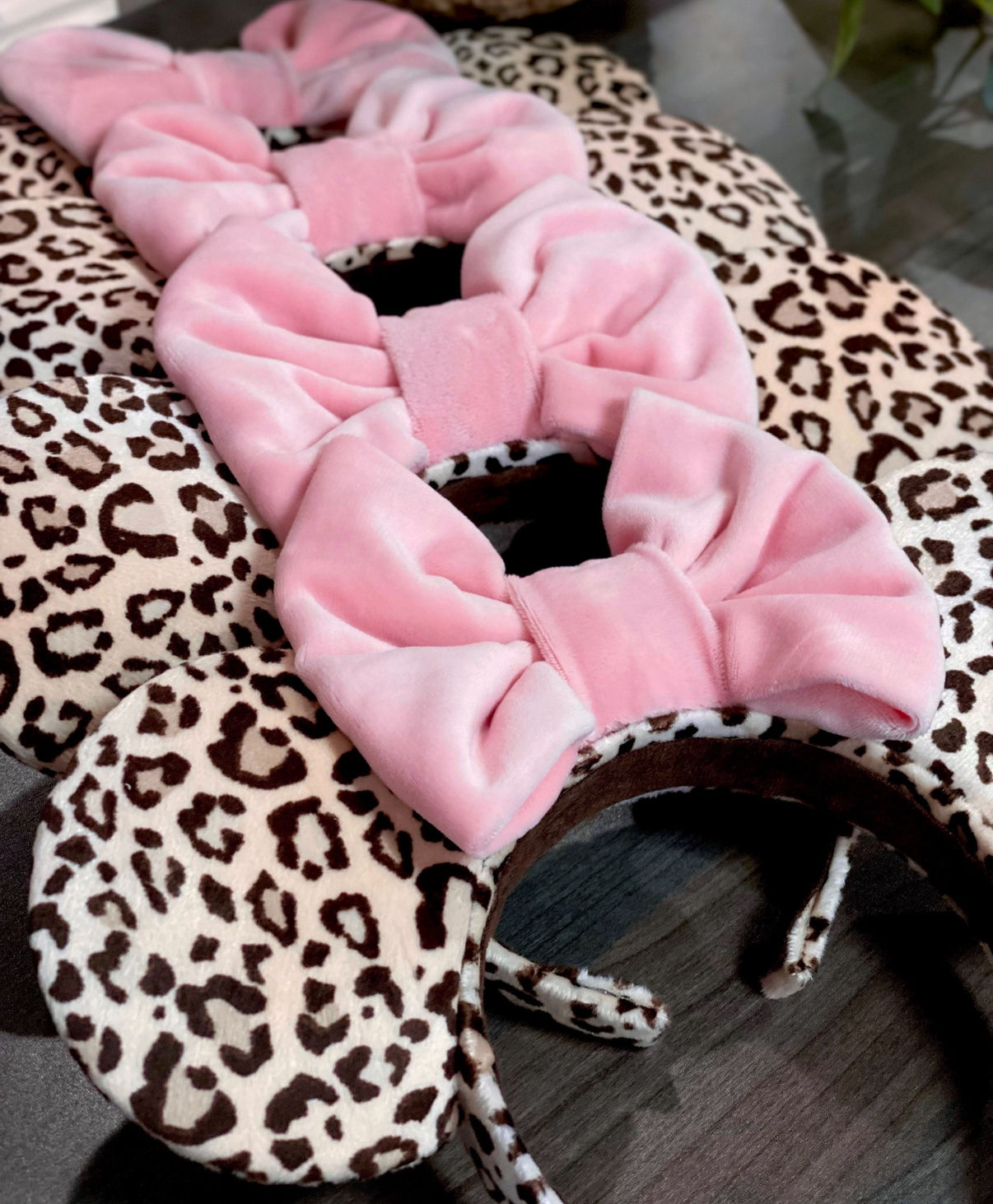 Cheetah Pink Bow/ Ears 