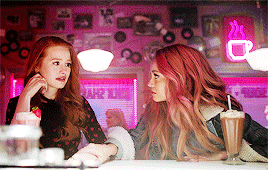 tumblr_p5bn8iVsGx1svuhpdo4_400.gif