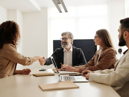 Farklı Adaylarla Mülakat Teknikleri: 2024 Yılı Başarılı Stratejiler