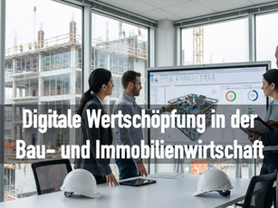 Drei Fachleute analysieren ein BIM-Modell auf einem Bildschirm in einem modernen Besprechungsraum mit Blick auf eine aktive Baustelle