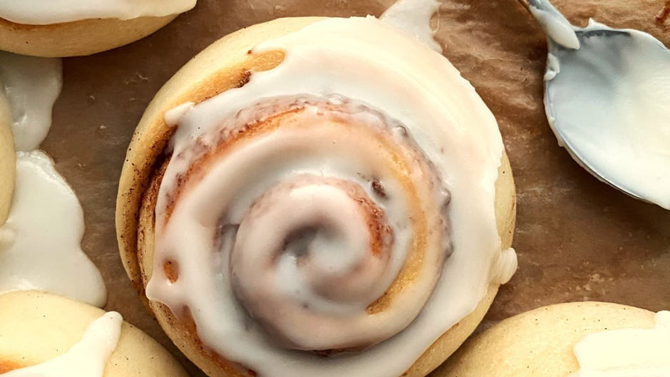 Cinnamon Rolls con Miel y Nueces