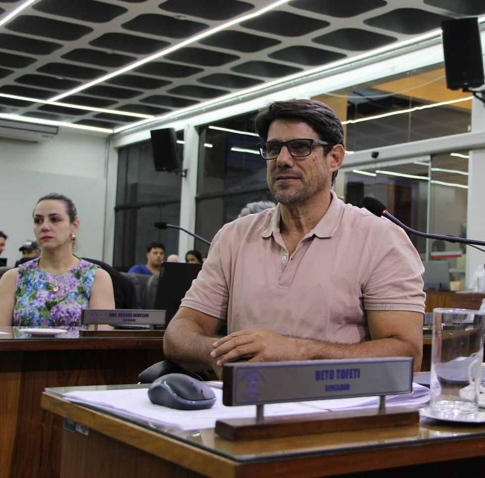 Beto Tofeti atende a população em relação à conservação urbana