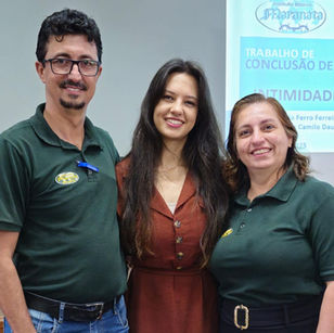 Família Marques servindo no Maranata