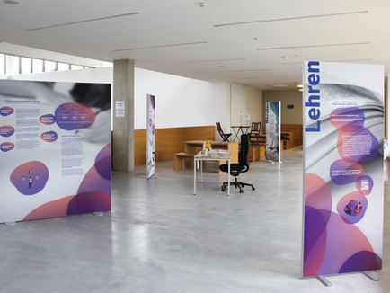 atelier zudem gestaltet Ausstellung über die angewandte Linguistik an der Universität Würzburg.