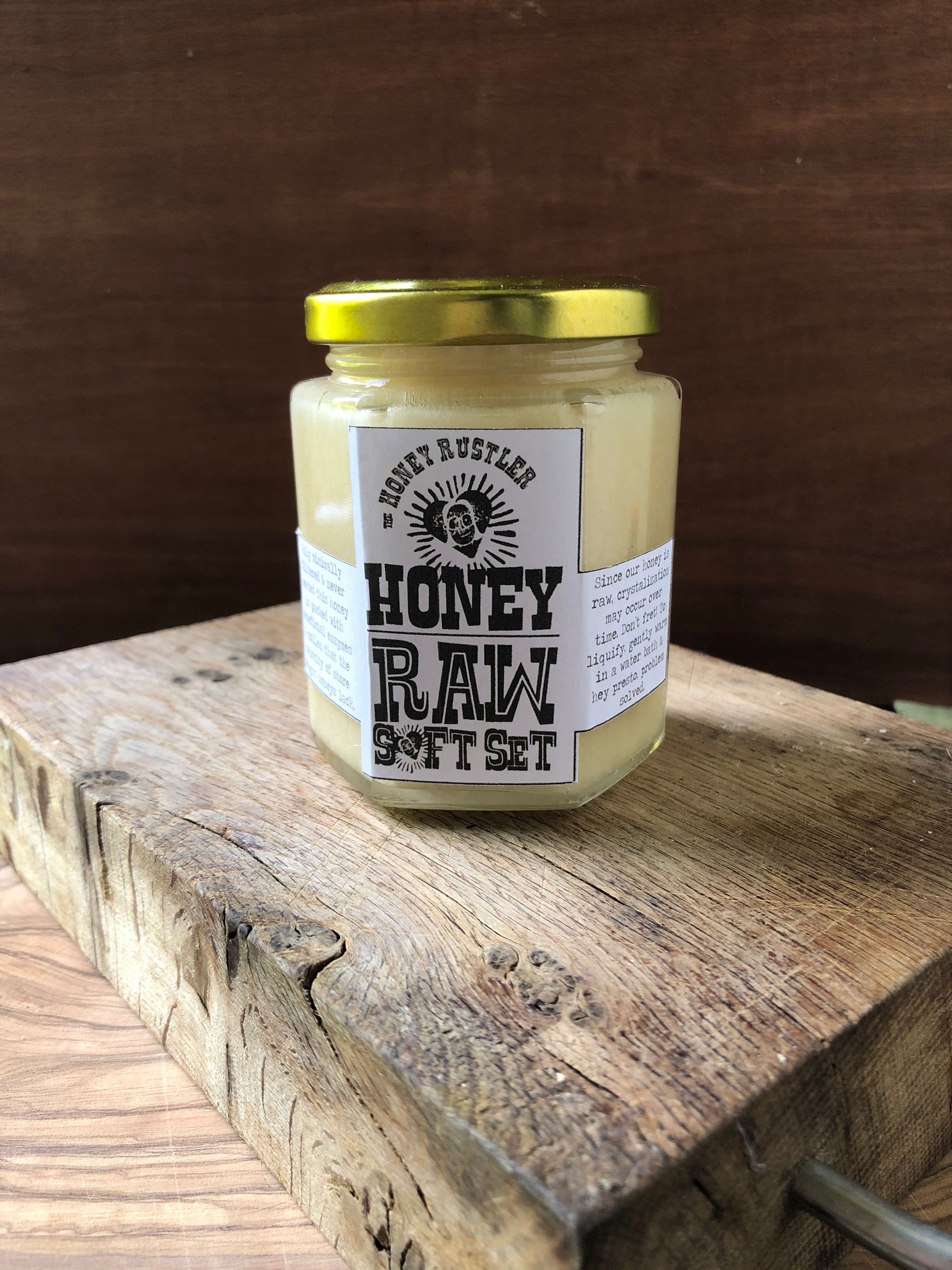 Spring Raw Soft Set Hampshire Honey
