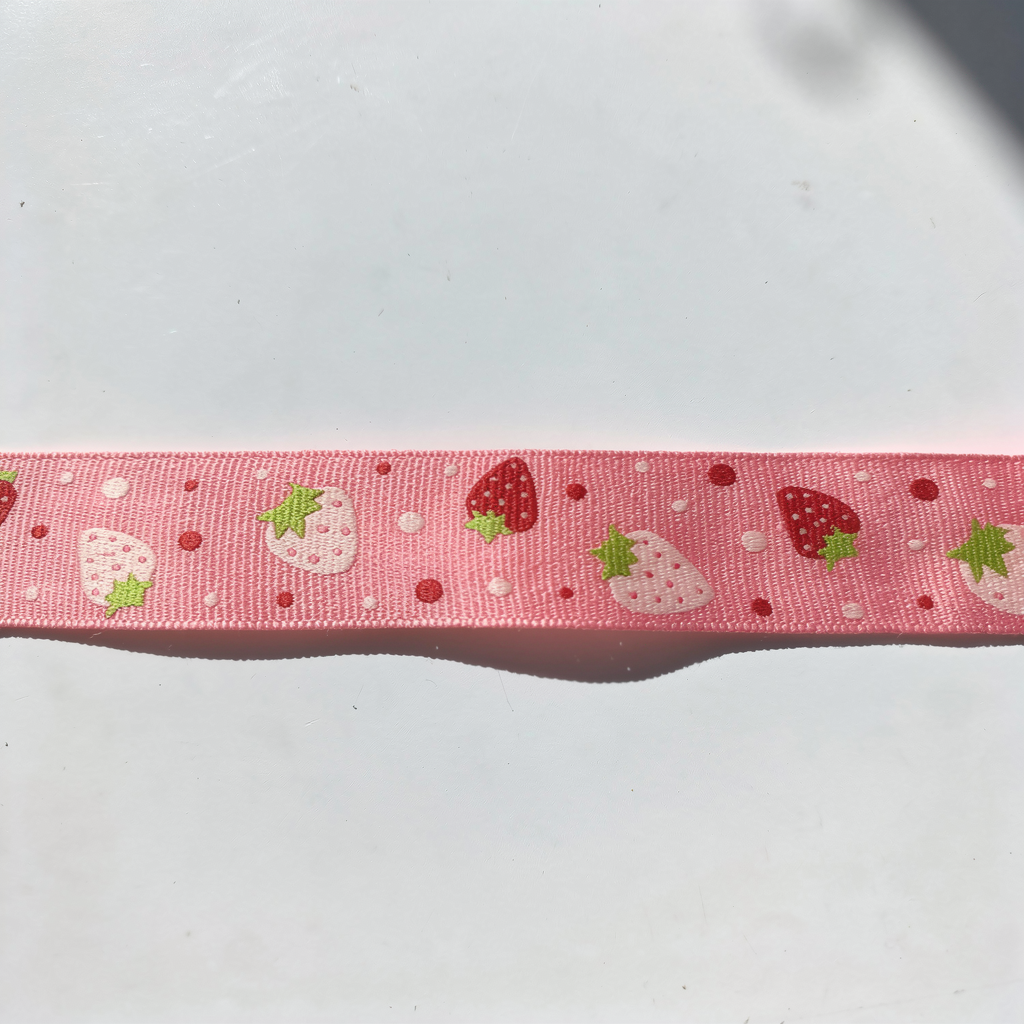 1mètre de ruban en polyester  de 2,5 cm de largeur