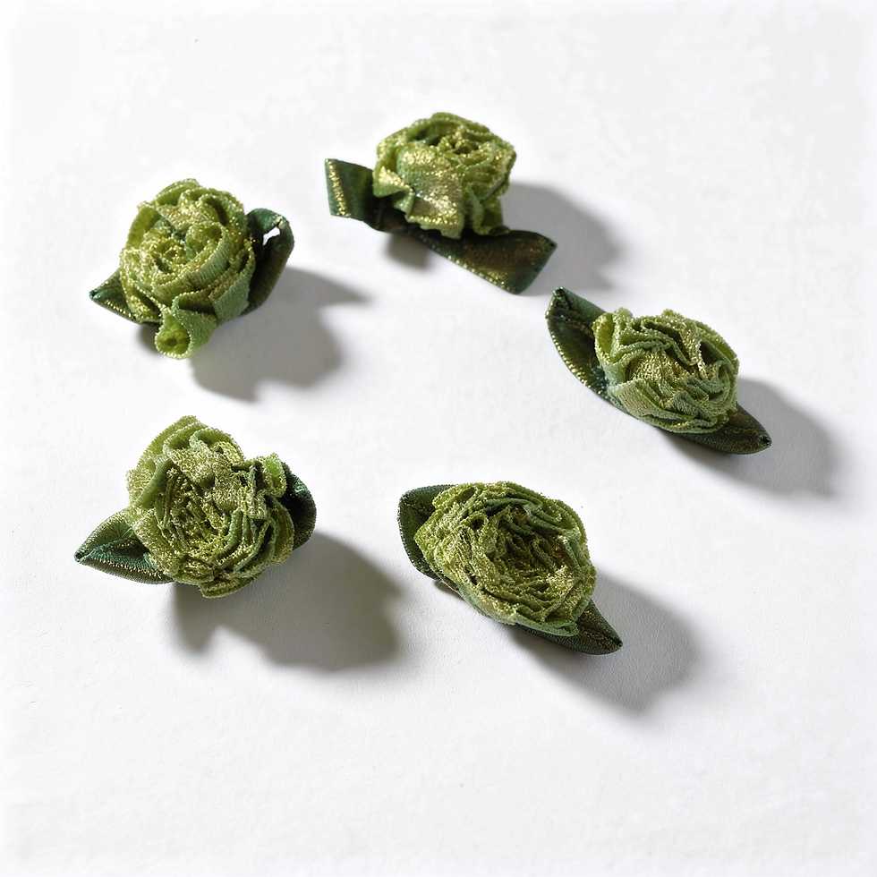 5 fleurs en textiles à coller