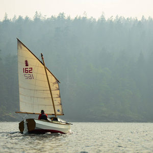 Dale & Chris Simonson's SCAMP #162 LUNA, homeport Victoria, BC Canada
