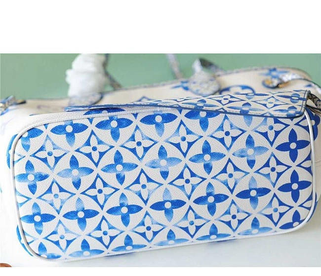 Thumbnail: Vintage Neverfull MM White Blue