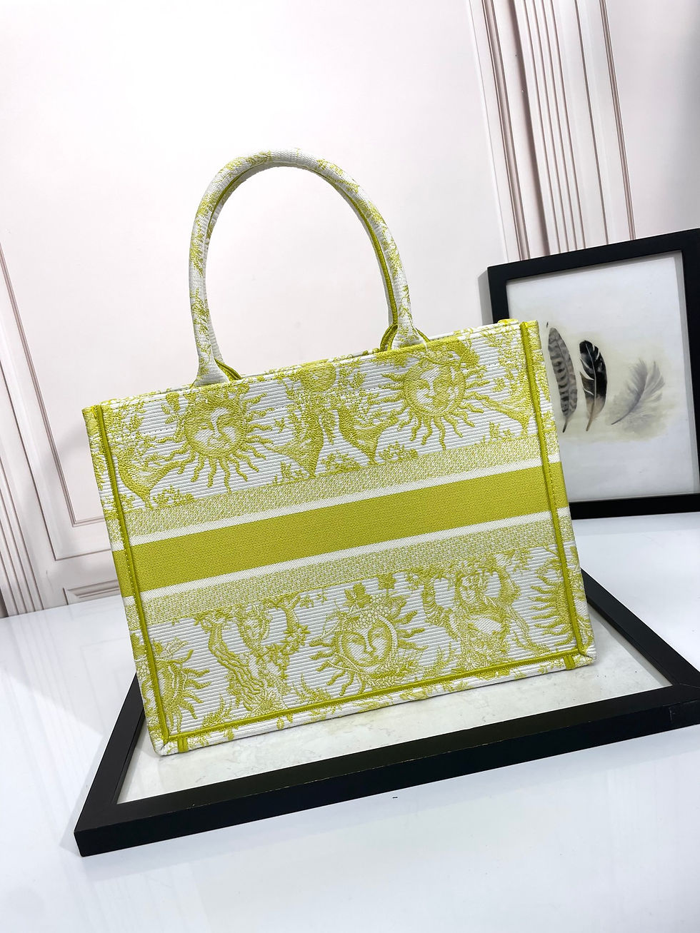 Thumbnail: Classic Book Tote Bag 36x27.5x16.5cm