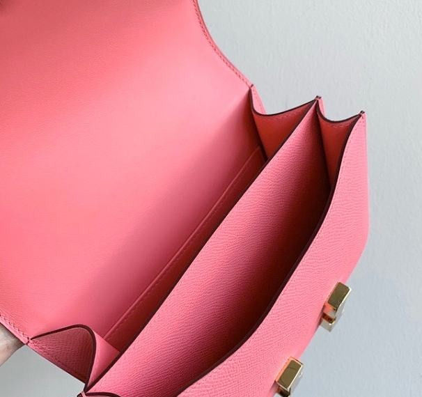 Thumbnail: Designer Eps Leather Gold Lock Bag In Dark Pink