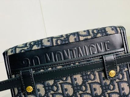 Thumbnail: Designer 30Montaigne series