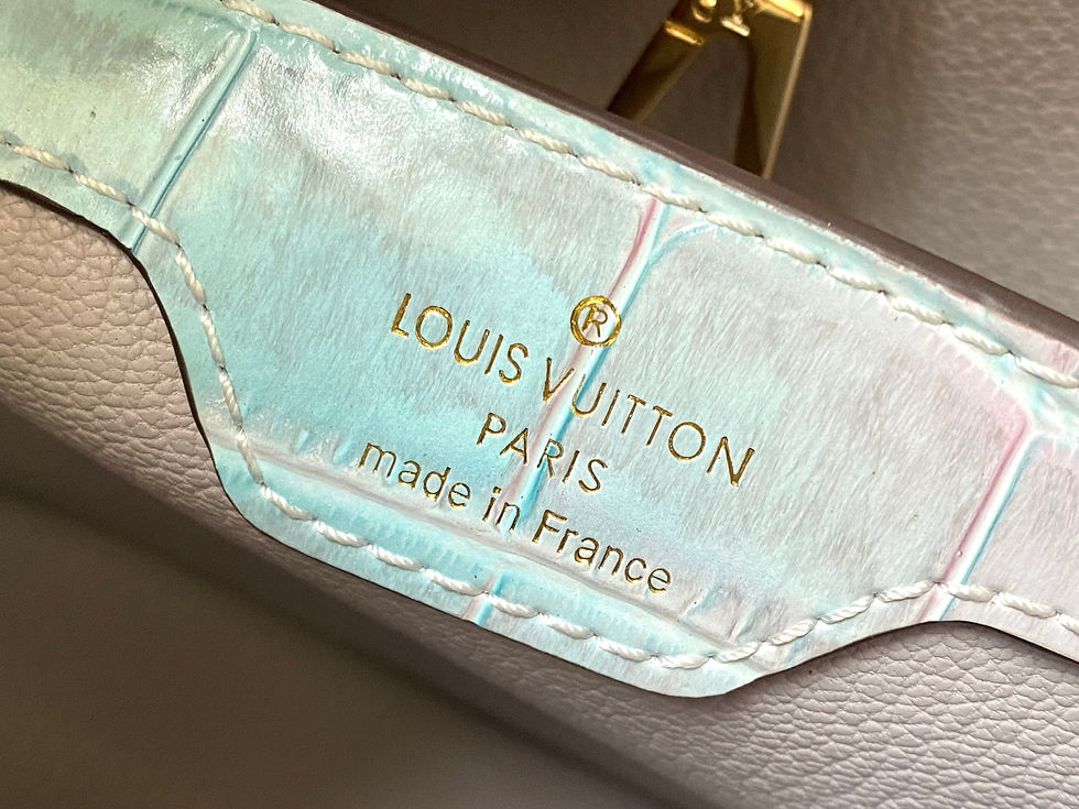 Thumbnail: Capucines handbag 27x18x9 cm