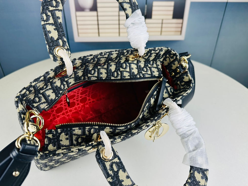 Thumbnail: Horizontal Princess Diana Bag 29x20x12 cm