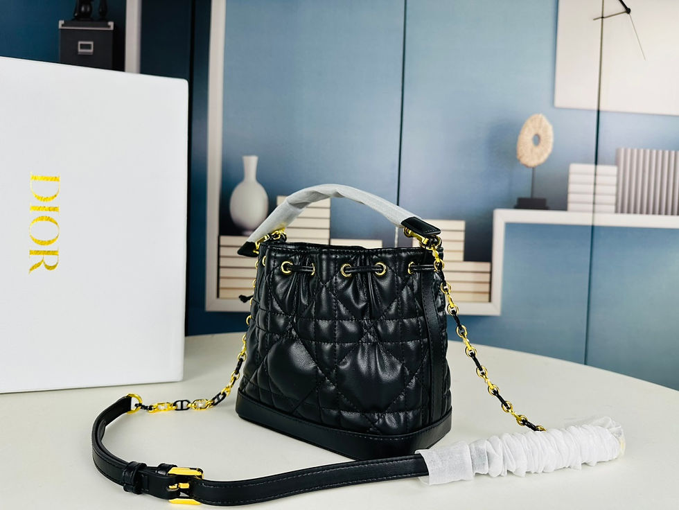 Thumbnail: Premium Jolie bucket bag 18x10x17 cm