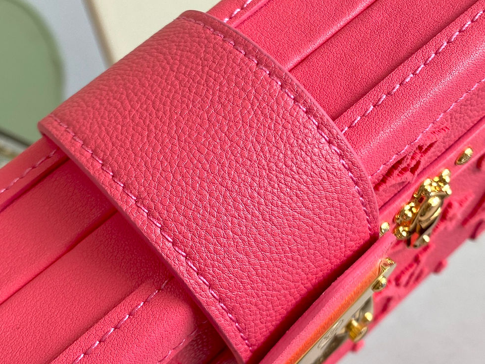 Thumbnail: Louis Vuitton Vintage Petite Malle Pink Bag Designer Shoulder Purse 20x12.5x6 cm