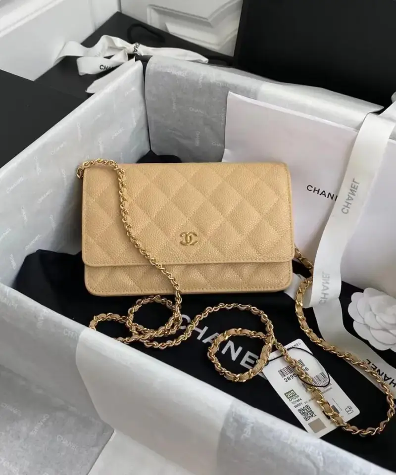 Thumbnail: Premium Crossbody Black Lambskin Bag