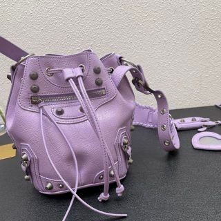 Thumbnail: Classic new motorcycle bucket bag