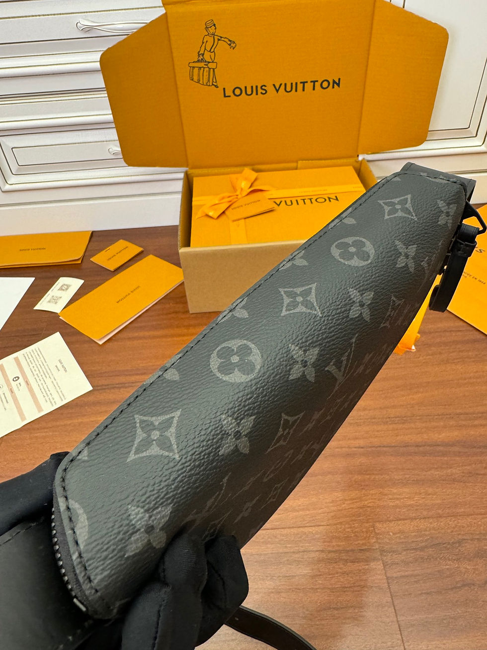 Thumbnail: MOON CROSSBODY M23835  24.5x16x4 .5CM