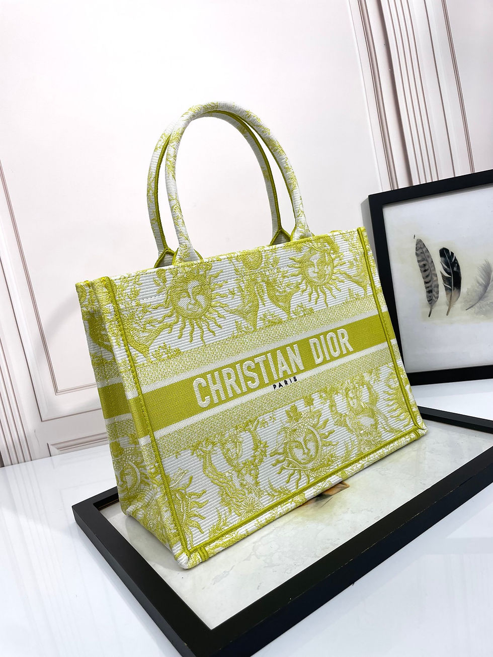Thumbnail: Classic Book Tote Bag 36x27.5x16.5cm