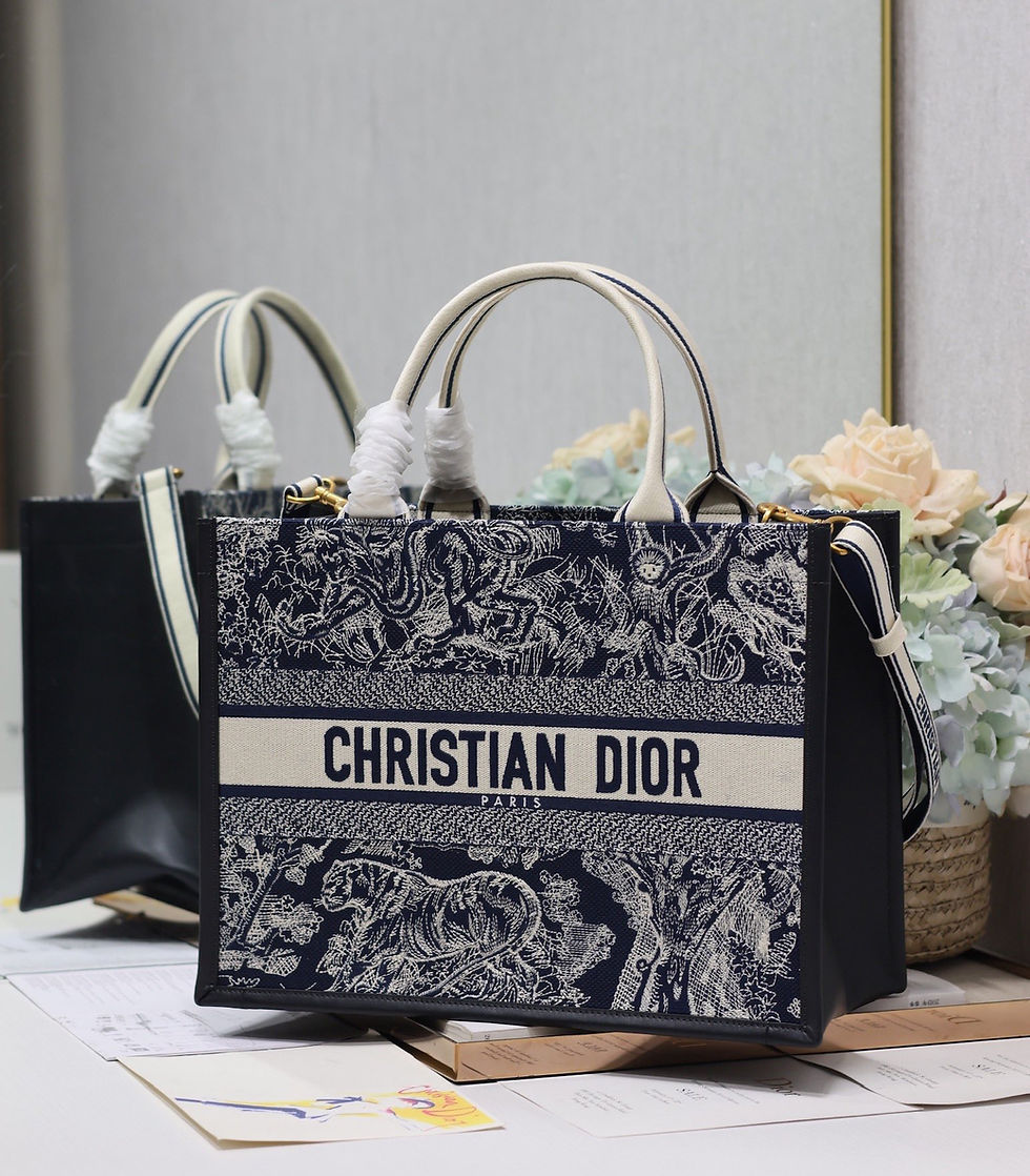 Thumbnail: Luxury book tote shopping bag 36×28 cm