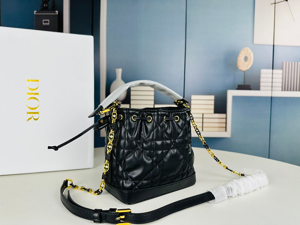 Thumbnail: Premium Jolie bucket bag 18x10x17 cm