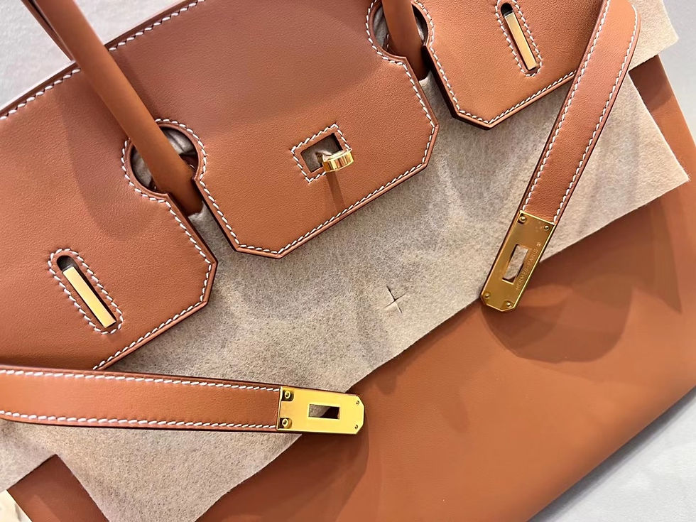 Thumbnail: Designer B 35 cm Buckle Gold Brown