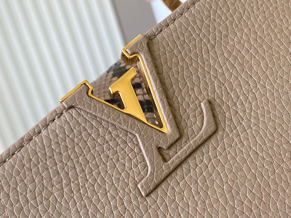 Thumbnail: Capucines BB handbag 27 x 18 x 9 cm