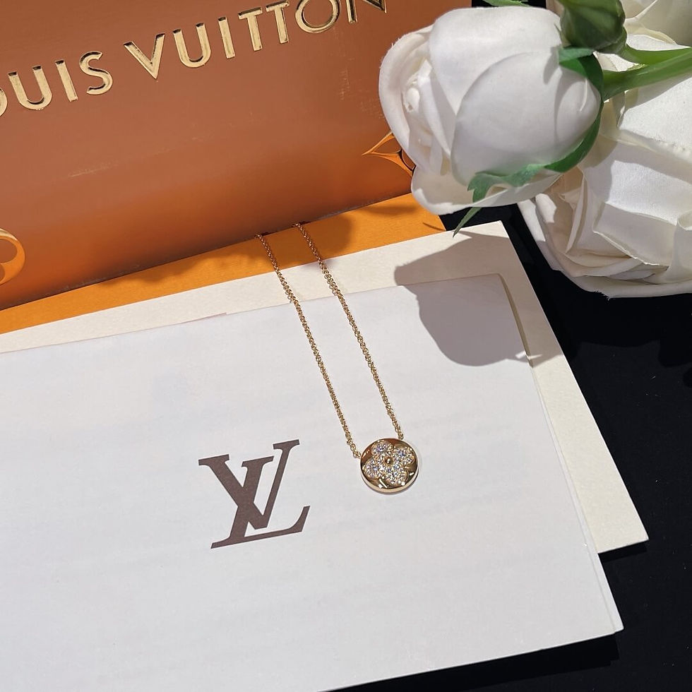 Thumbnail: Vintage Round Leaf Flower Full Diamond Necklace
